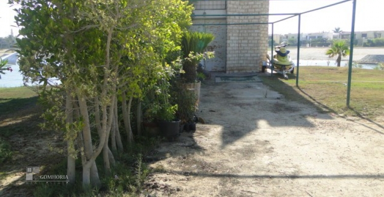 Villa 300.00 for sale M2 in North Coast, Marina