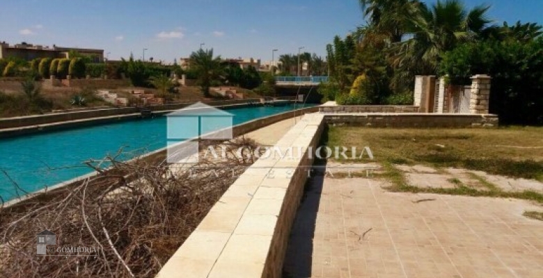 Villa 240.00 for sale M2 in North Coast, Marina