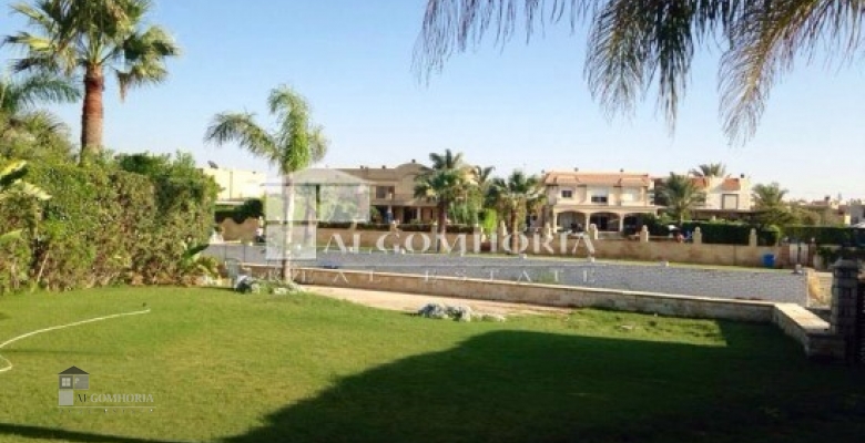 Villa 240.00 for sale M2 in North Coast, Marina