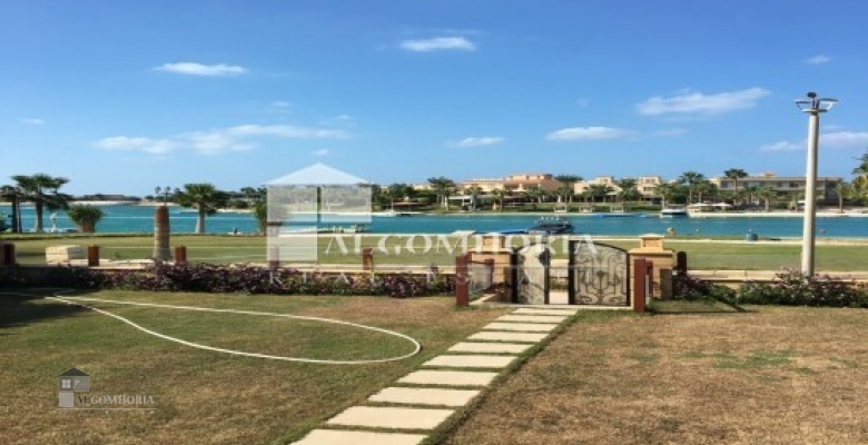 Villa 492.00 for sale M2 in North Coast, Marina