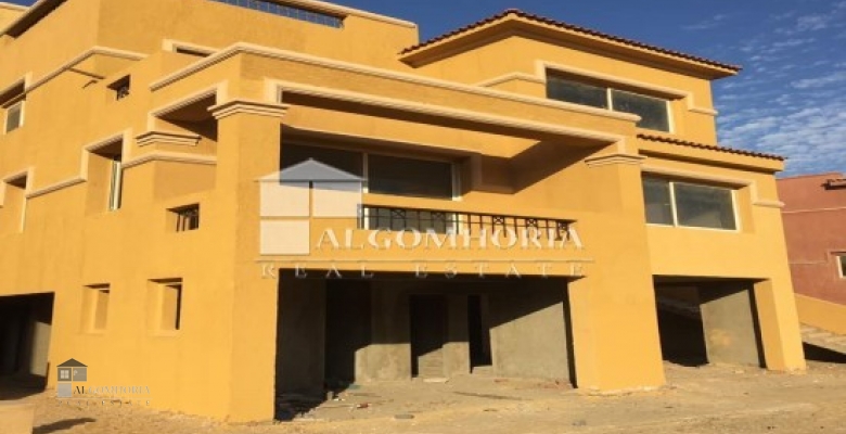 Villa 610.00 for sale M2 in Cairo, Tagamoa El Khames