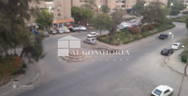 Unfurnished Building for rent 340.00 M2 in Cairo, Maadi