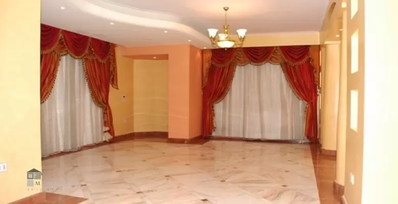 Unfurnished Apartment for rent 320.00 M2 in Cairo, Maadi