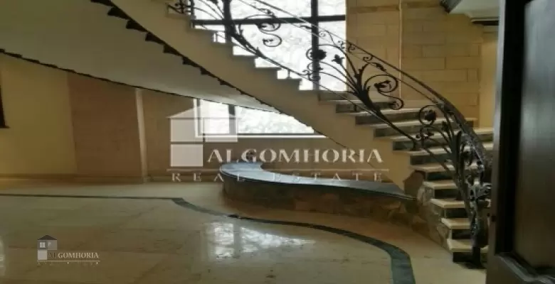 Duplex 440.00 for sale M2 in Cairo, Tagamoa El Khames