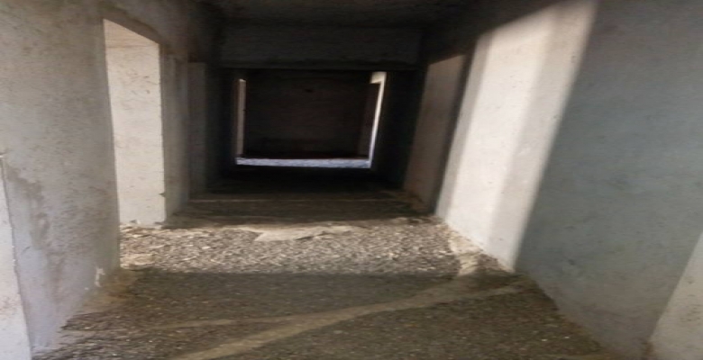 للبيع ١١٧ متر موقع مميز في كمبوند حي الاشجار أمام دريم لاند . نصف تشطيب