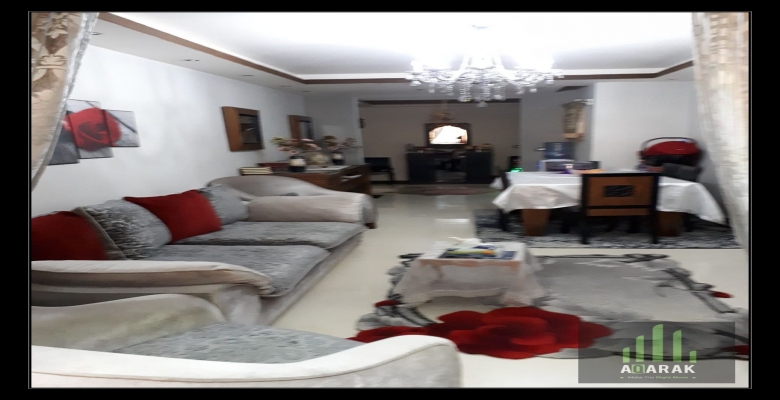 شقه بكمبوند حي الاشجار بالسادس من اكتوبر مساحه 117 م موقع مميز جدا بدون اسانسير