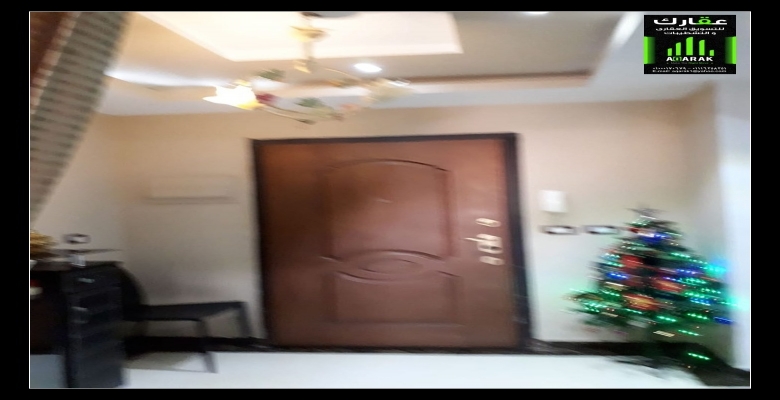 شقه بكمبوند حي الاشجار بالسادس من اكتوبر مساحه 117 م موقع مميز جدا بدون اسانسير