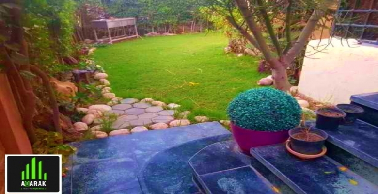 بكمبوند حي الاشجار.. 135 م شقه ٣ غرف ٣ حمام ريسبشن ٣ قطع / دور ارضي بحديقه بالمطبخ ( امريكان بالرخام )