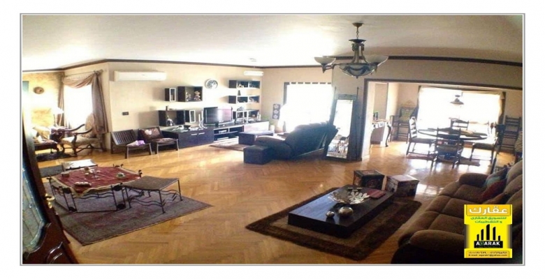 للبيع في كمبوند حي الأشجار شقة 209 متر دور ثاني 3 غرف نوم + 3 حمام + ريسبشن 4 قطع + مطبخ كبير + غرفة خزين تشطيب سوبر لوكس إستلام فوري من المالك . كمبوند حي الأشجار أمام دريم بارك ودريم لاند وقريب جدا من جامعة زويل ومدينة الإنتاج الإعلامي ومول مصر وقريب من