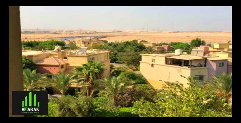 شقه للتمليك تشطيب الشركه مساحه  160متر كمبوند حي الاشجار 6 اكتوبر