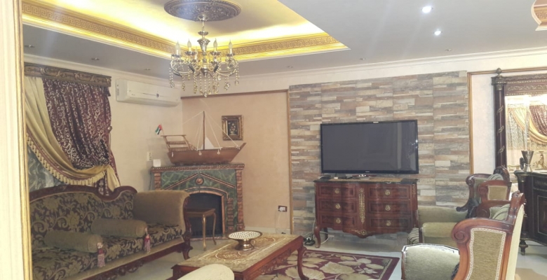 شقة بمدينة نصر مكرم عبيد