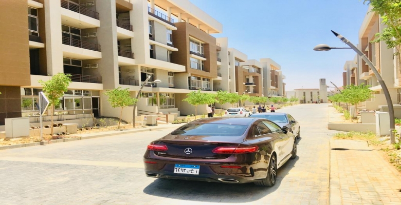 للبيع شقه 174متر فى كمبوند جرندا الشروق