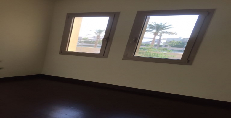 شقة فى اب تاون كايرو ( ارورا ) الترا سوبر لوكس للبيع