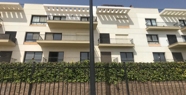 الشيخ زايد- 4 شقق ف كمبوند ويست للبيع