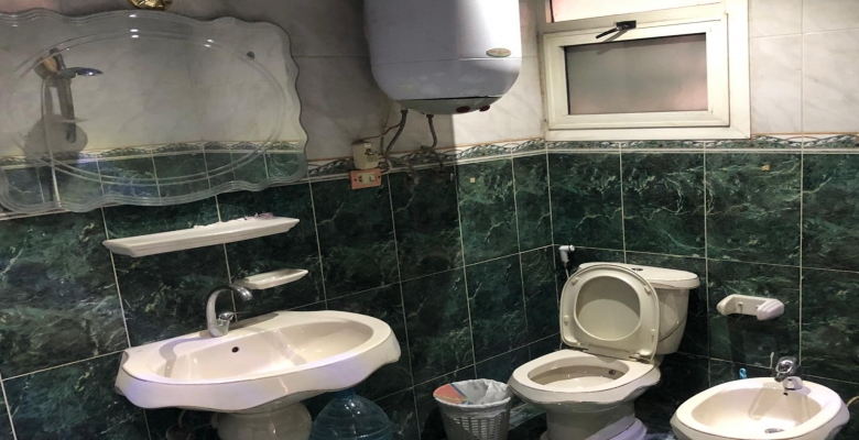 شقة مفروشة للبيع - الزمالك تطل علي لنيل