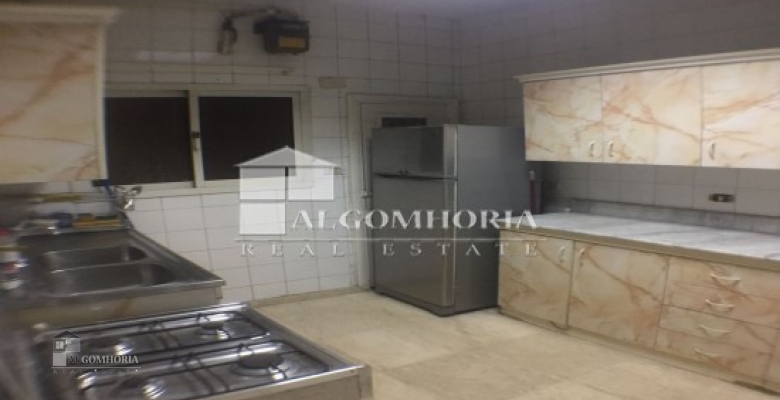 شقة للبيع فى مكان مميز فى الزمالك /algomhoria