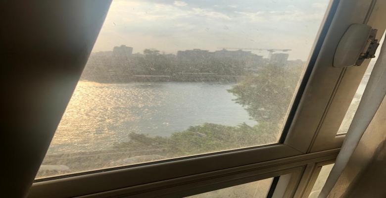 شقة للايجار مفروشة فرش حديث اطلالة علي النيل من كل الجوانب  تشطيب الترا سوبر لوكس في برج  ام كلثوم  .ابو الفدا الزمالك