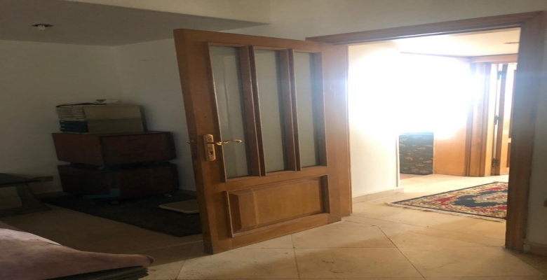 شقة للايجار مفروشة فرش حديث اطلالة علي النيل من كل الجوانب  تشطيب الترا سوبر لوكس في برج  ام كلثوم  .ابو الفدا الزمالك