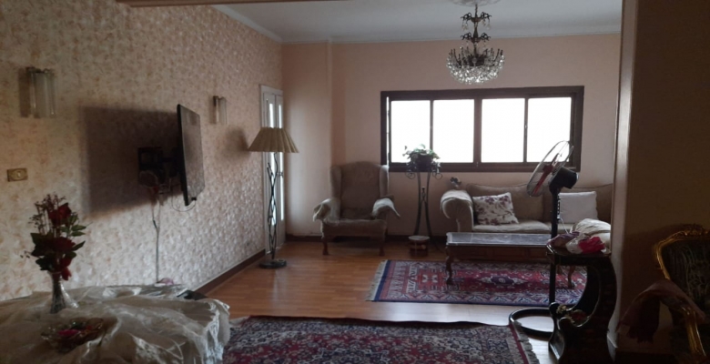 Unfurnished Building for rent 340.00 M2 in Cairo, Maadi