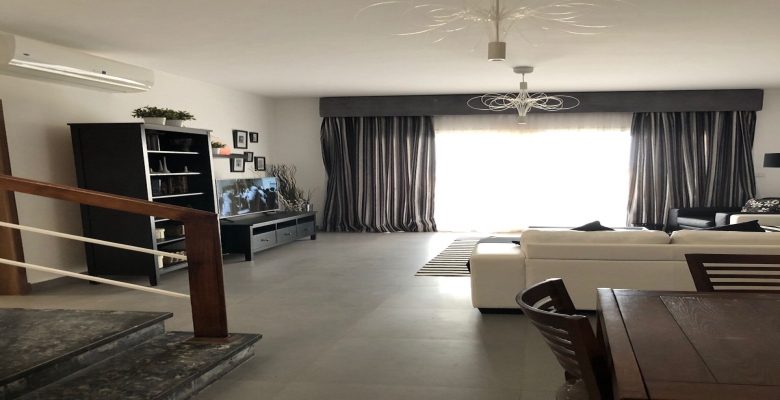benta house فاخر للايجار بامواج الساححل الشمالي