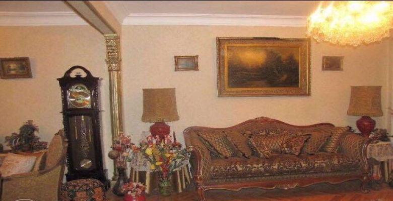 شقة للبيع  في الزمالك  2 غرفة نوم +2 حمام +غرفة ليفنج +ريسبشن قطعتين