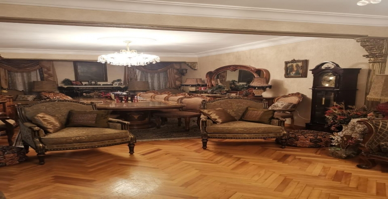 شقة للبيع  في الزمالك  2 غرفة نوم +2 حمام +غرفة ليفنج +ريسبشن قطعتين