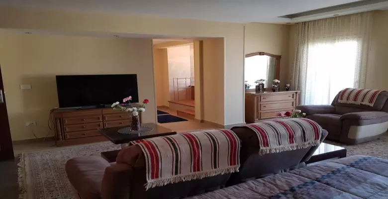 شقه مفروشه للايجار و البيع بالتجمع الخامس