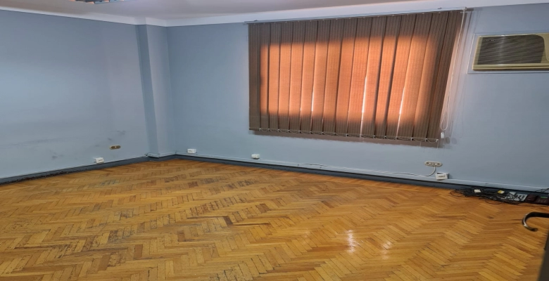 شقة للايجار بالمهندسين - ميدان لبنان