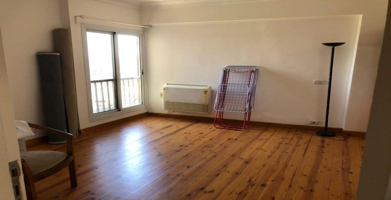 شقة للايجار بالزمالك - شارع محمد مظهر