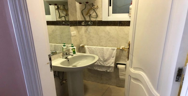 شقة للايجار بالزمالك - شارع محمد مظهر