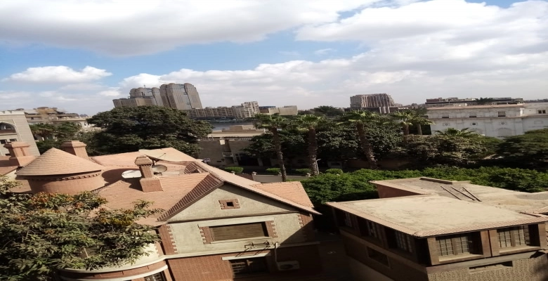 شقة للايجار بالزمالك - المرعشلي