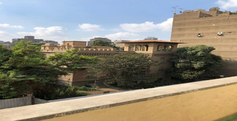 شقة للايجار (قانون جديد) بالزمالك - شارع أحمد حشمت