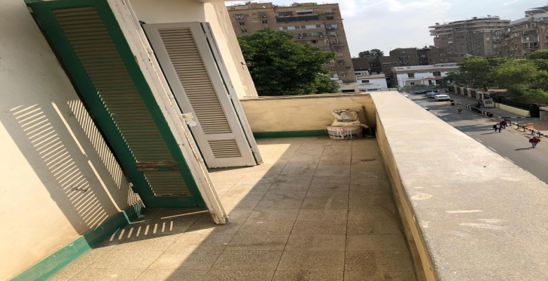 شقة للايجار (قانون جديد) بالزمالك - شارع أحمد حشمت