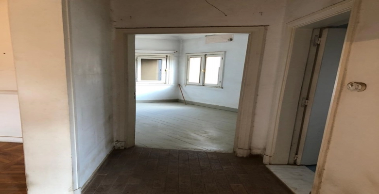 شقة للايجار (قانون جديد) بالزمالك - شارع أحمد حشمت