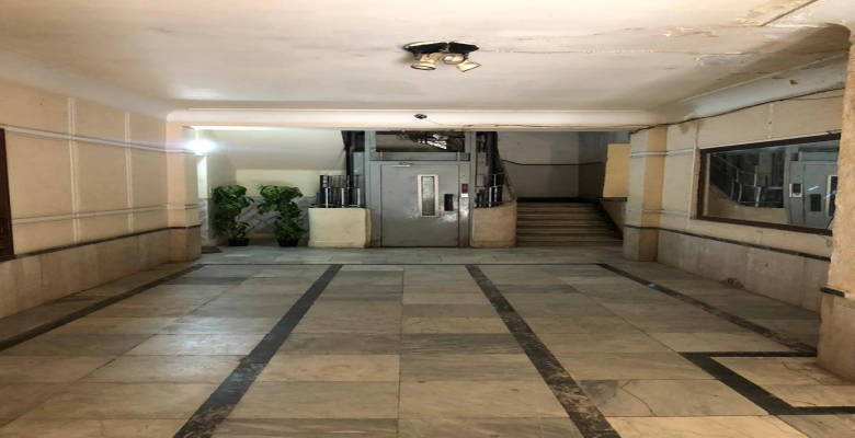 شقة للايجار بالزمالك (قانون جديد) _ شارع أحمد حشمت