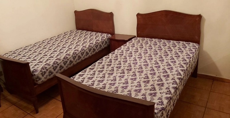 شقة مفروشة للبيع أو للايجار بالزمالك -  في ارقي شوارع  في منطقة الزمالك بجوار البنك -اطلالة عالي النيل ا