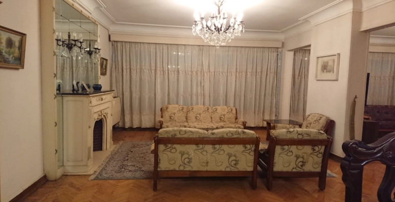 شقة للايجار بالمهندسين - شارع دمشق / Apartment for rent in Mohandeseen - Damascus Street.
