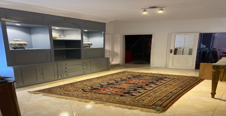 شقه للايجار بالزمالك ( الجزيرة الوسطي ) / Apartment for rent in Zamalek (Central Island)