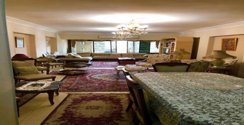 شقه متاحه للايجار بالدقي ( ميدان المساحه ) / Apartment available for rent in Dokki (Misaha Square)