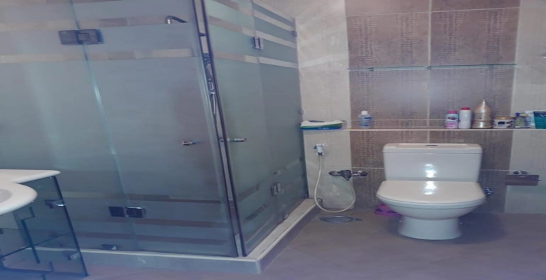 شقه للبيع في الدقي شارع مصدق