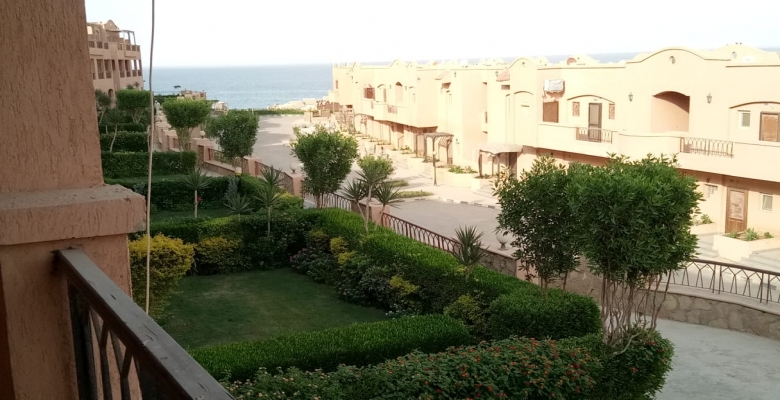 شاليه للبيع في قريه امباير ريزورت العين السخنه