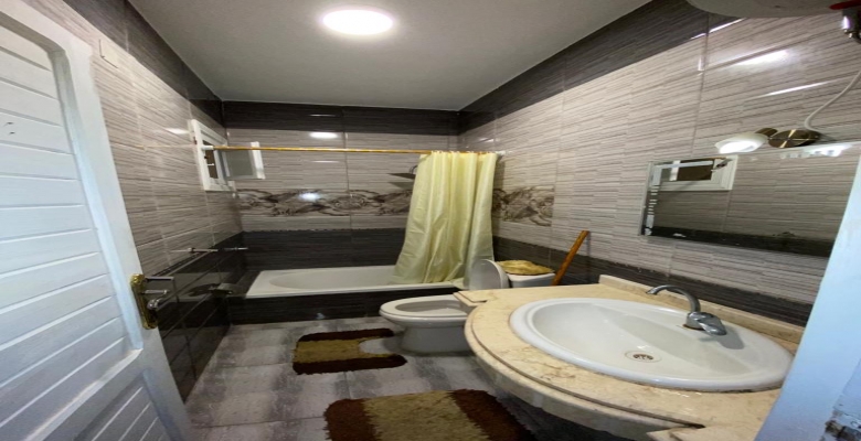 فيلا للايجار فى مارينا 5 (الساحل الشمالى )