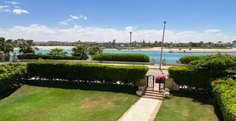 فيلا للايجار او البيع - مارينا