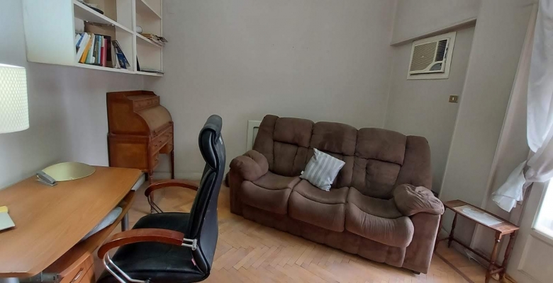 شقة للبيع بموقع مميز بالزمالك