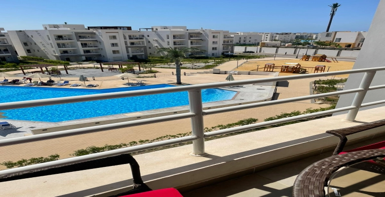 شالية بنتهاوس للإيجار قريه امواج الساحل الشمالي / Penthouse chalet for rent in Amwaj North Coast