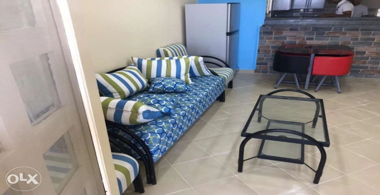 استديو للايجار اول صف بحيرة رملية