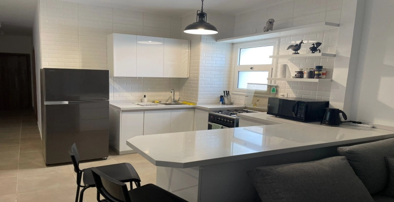 شاليه للايجار في أمواج .Chalet for rent in Amwaj