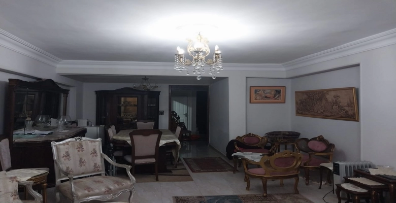 شقه متاحه للايجار بالدقي ( ميدان المساحه ) / Apartment available for rent in Dokki (Misaha Square)