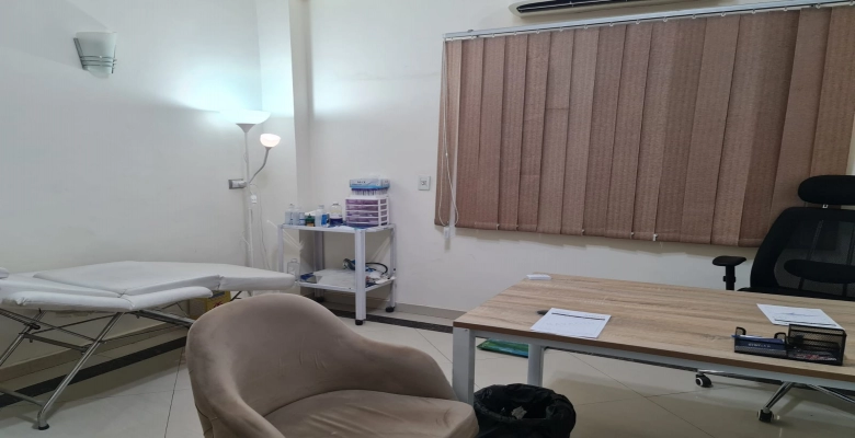 مكتب للايجار في الدقي / An office for rent in El Dokki