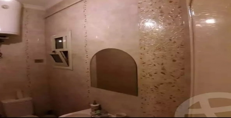 شقة للبيع بشارع قاسم - الدقي / Apartment for sale in Qassem street - Dokki